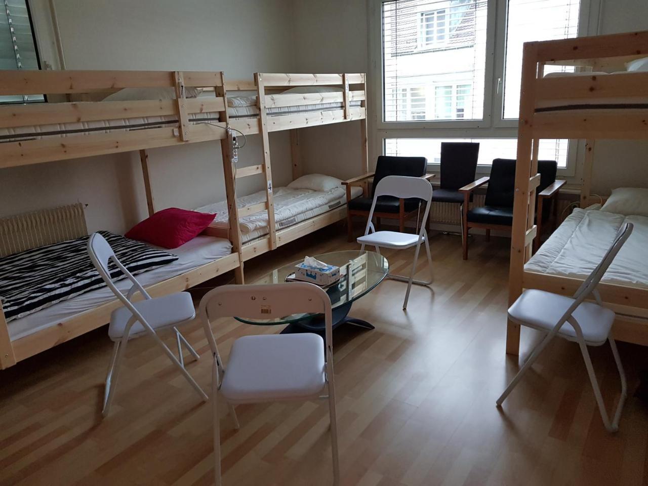 Budget Youth Hostel Oberengstringen エクステリア 写真