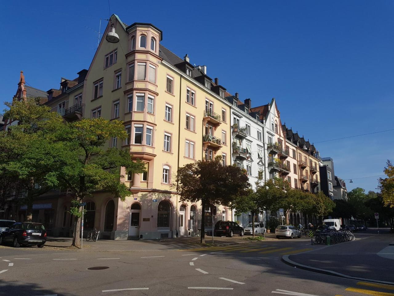 Budget Youth Hostel Oberengstringen エクステリア 写真
