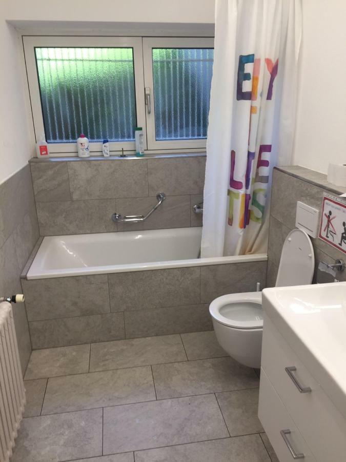 Budget Youth Hostel Oberengstringen エクステリア 写真